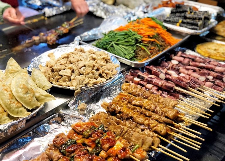 A Culinary Journey Through Seoul: The Ultimate Street Food Experience
