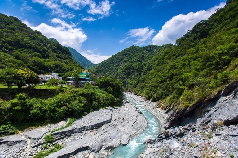 Discover the Majestic Beauty of Taroko Gorge National Park