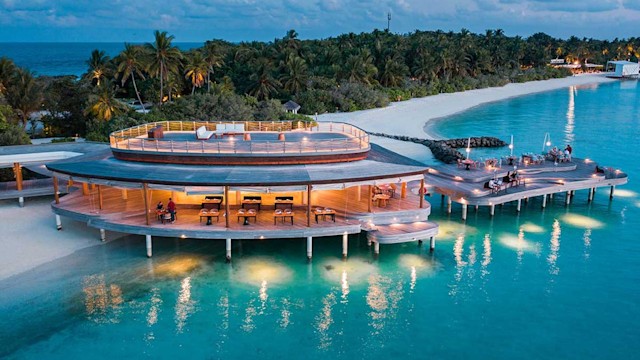 Maldives Travel Hacks: The Ultimate Guide to Exploring Paradise