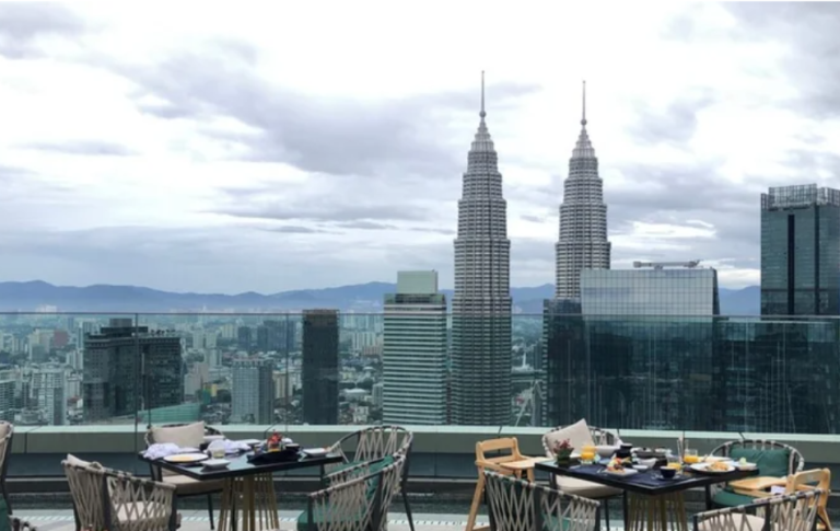 A Culinary Delight with Stunning Views in Pully