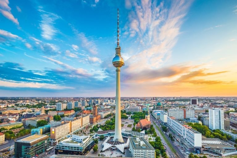 Berlin Wall guide
