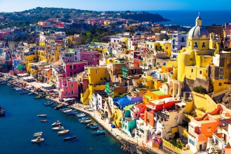 Best places to eat in Naples