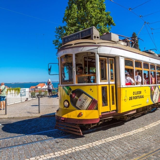 Lisbon tram ride tips