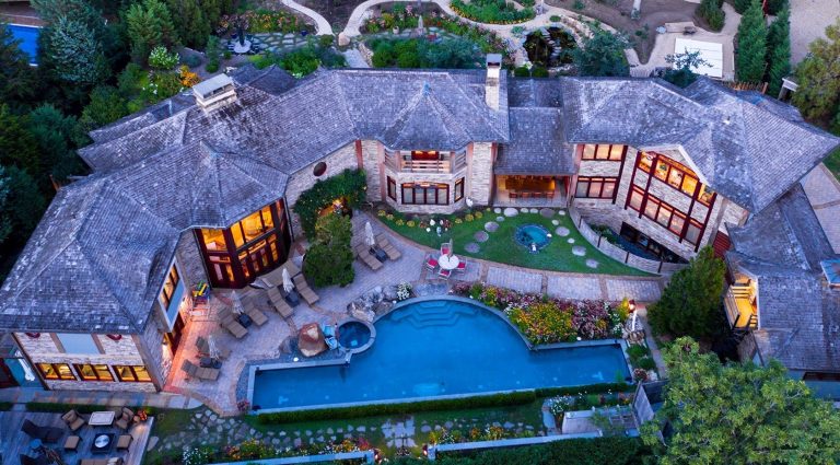 Luxury resorts in the Hamptons