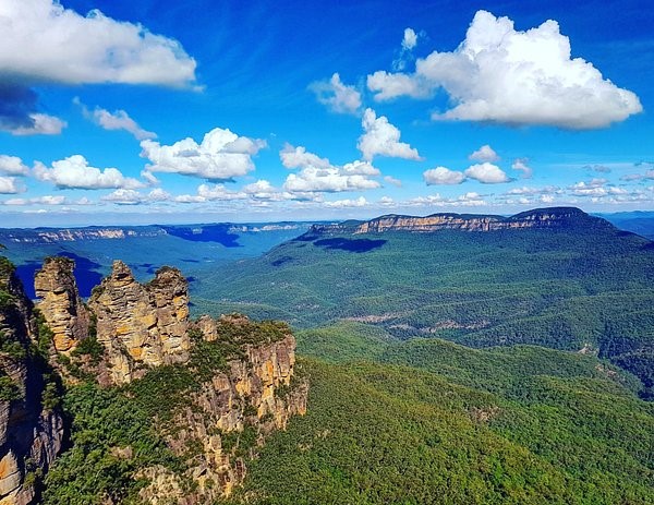 Exploring the Blue Mountains