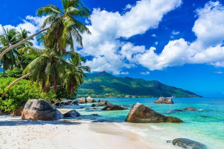 Seychelles islands guide